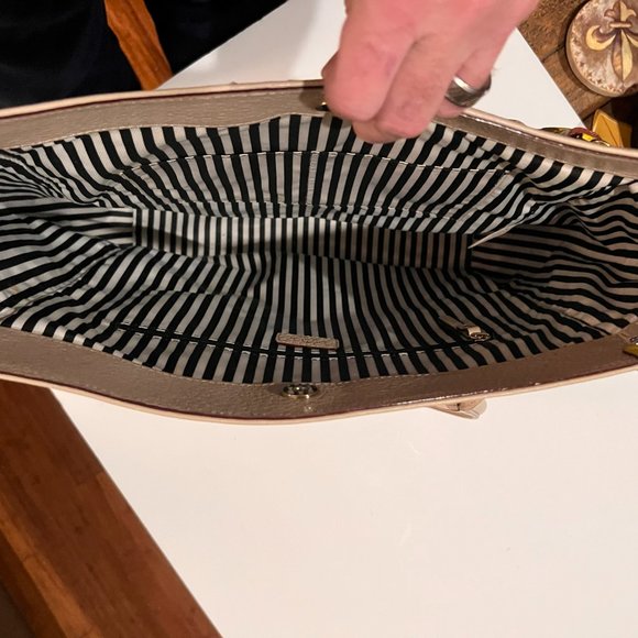 Authentic Kate Spade Creme Medium Handbag RN 0102760/ CA 57710 - Picture 4 of 6